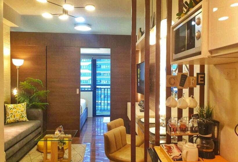 Stylish&comfort Unit With Balcony In Air Makati
