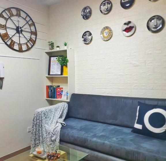 Stylish&comfort Unit With Balcony In Air Makati