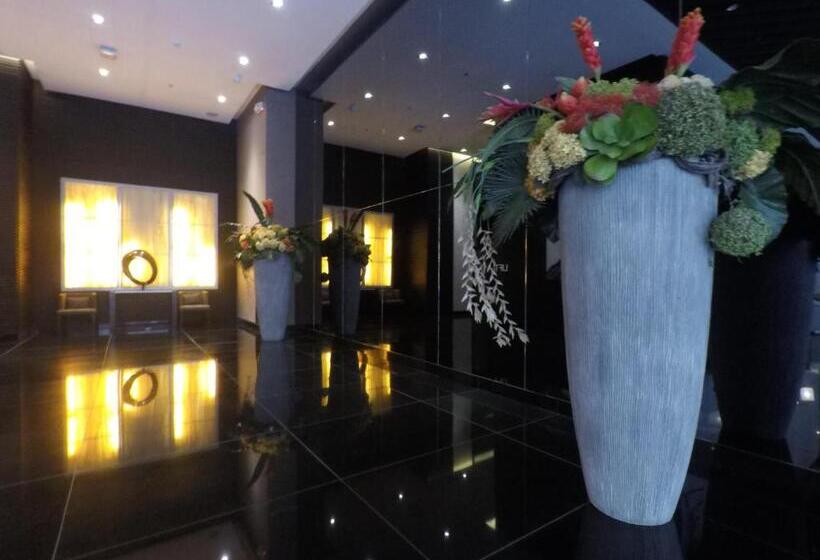 Stylish&comfort Unit With Balcony In Air Makati