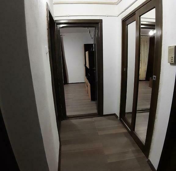 Apartament Confortabil în Târgu Jiu