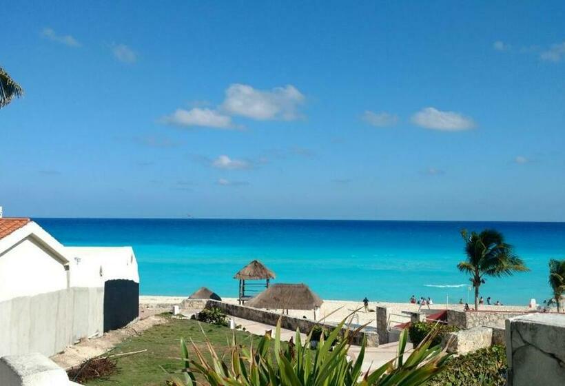 Apartment Ocean Front Cancun