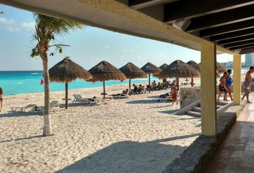 Apartment Ocean Front Cancun