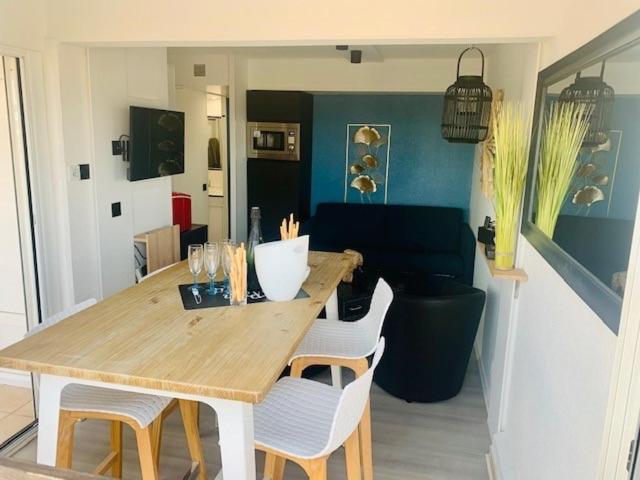 Appart Vue Mer Coursive 2 Chambres Naturiste