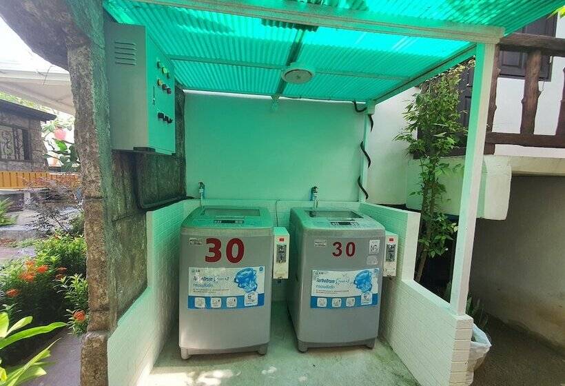 Baan Muchshima Hostel Phuket