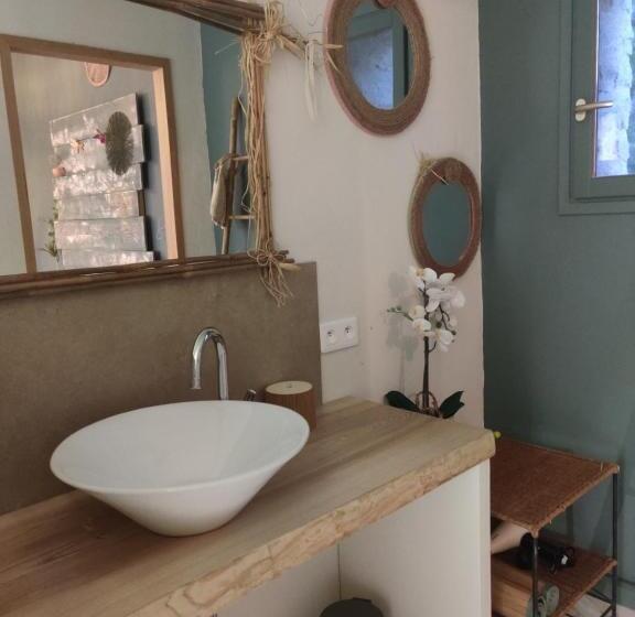 ベッドアンドブレックファースト Chambre D Hôtes Et Puis Voilà!