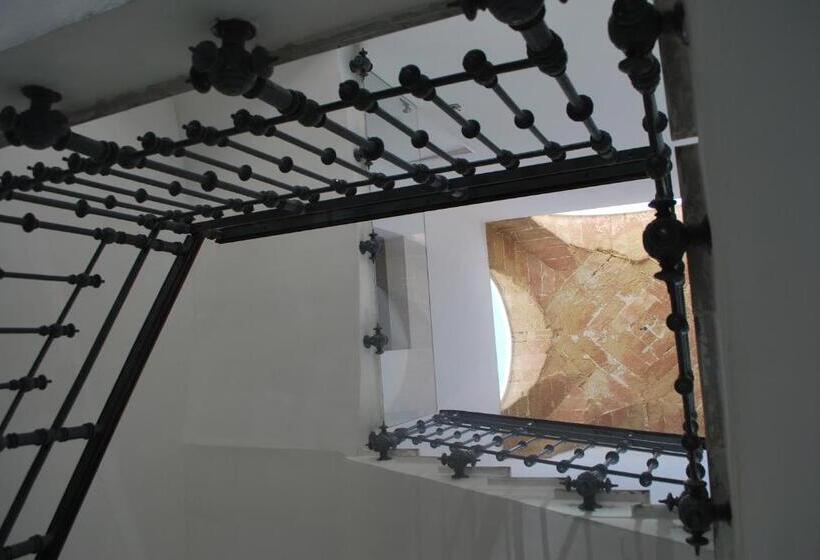 تختخواب و صبحانه Palazzo Del Cavaliere