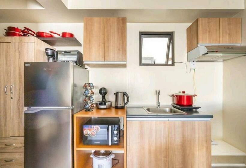 مبيت وإفطار Serene Casita Tagaytay