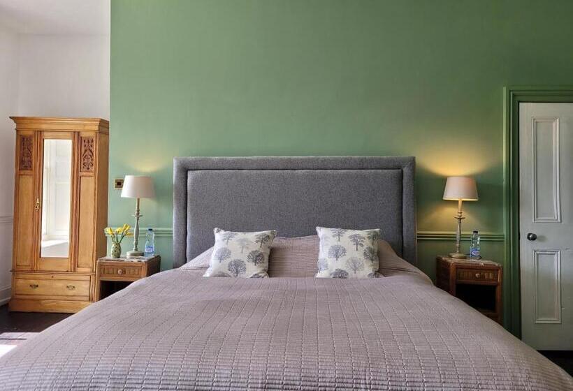 ベッドアンドブレックファースト The Old Vicarage