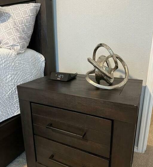 Cozy Lakeview Home   Central Dfw   Fire Pit   Renovated   Cold Ac