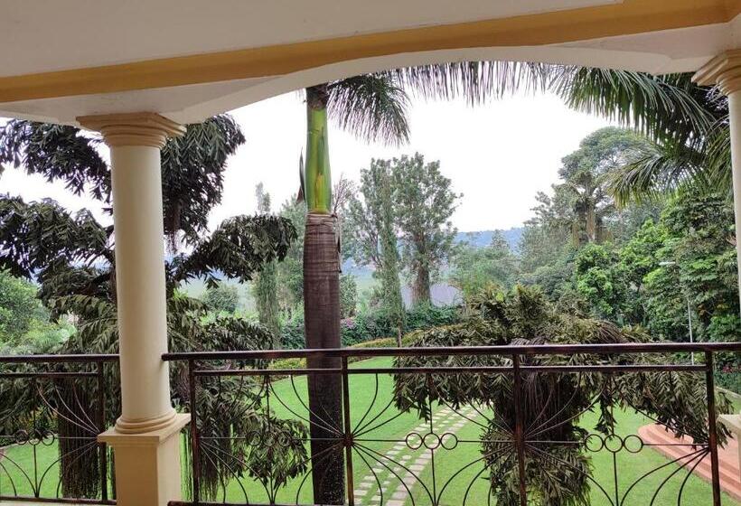 Garden Courts Hotel Masaka