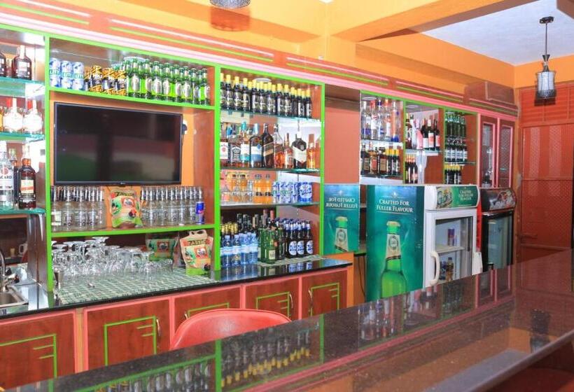 Garden Courts Hotel Masaka