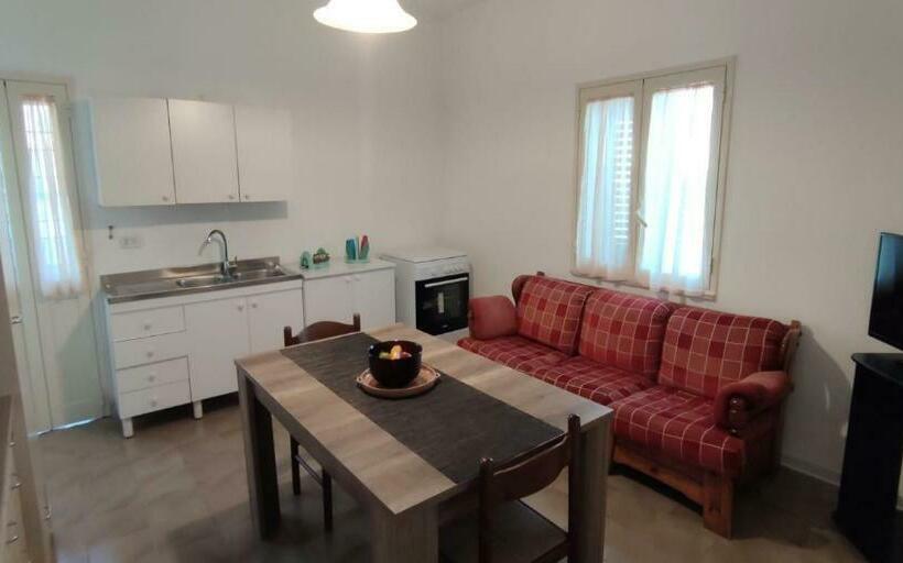 Giglio Selvatico Apartment