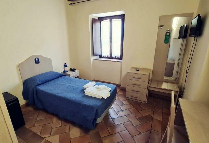 Borgo De  Varano By Hotel I Duchi