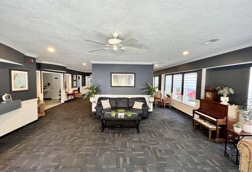 فندق Celebrity Inn