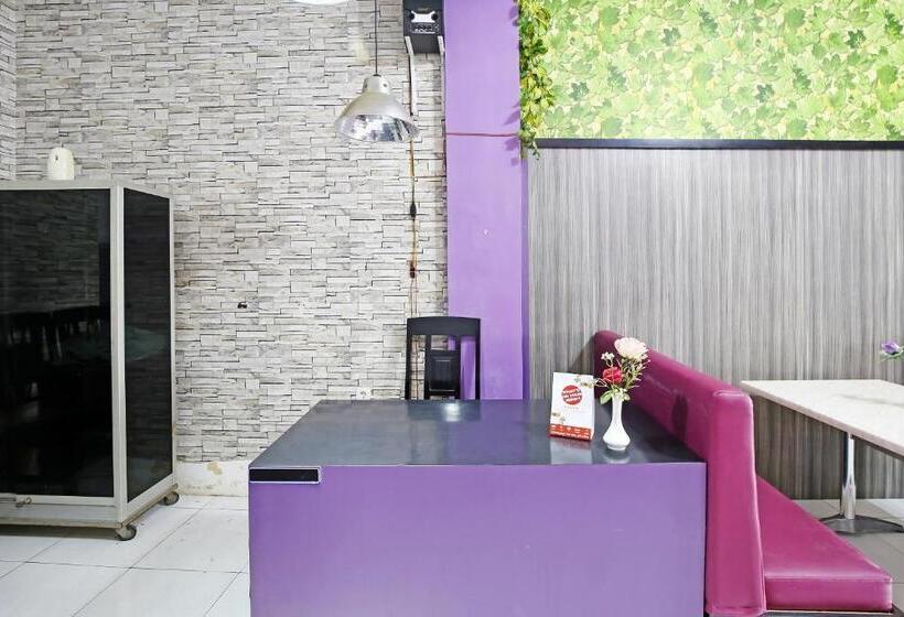 호텔 Collection O 91449 Griya Ampenan Residence