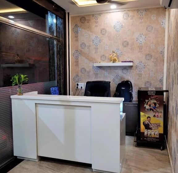 Отель Crown Inn