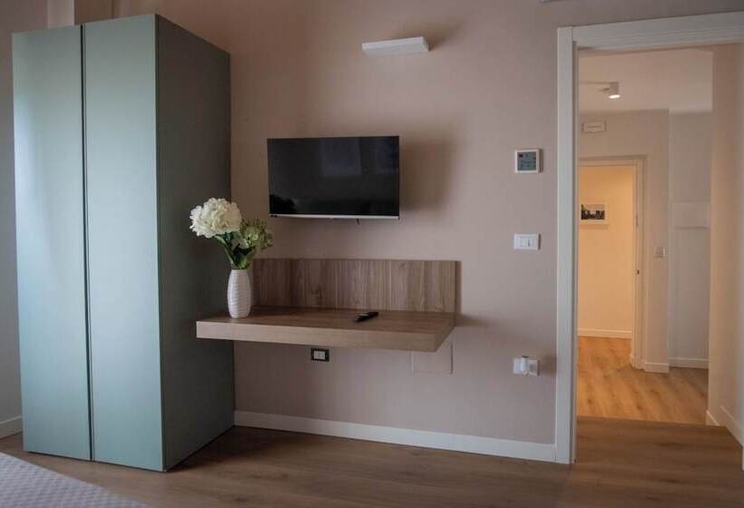 فندق Dimora Donna Dora   Albergo Diffuso