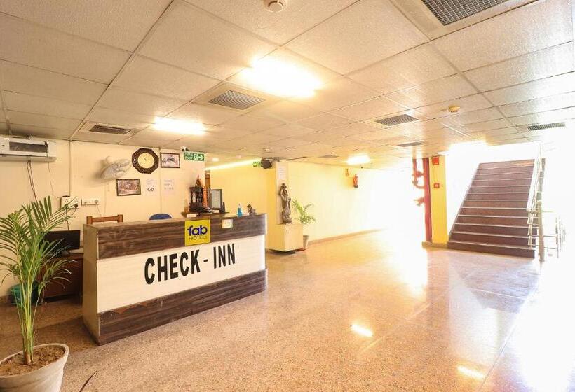 فندق Paras Tower