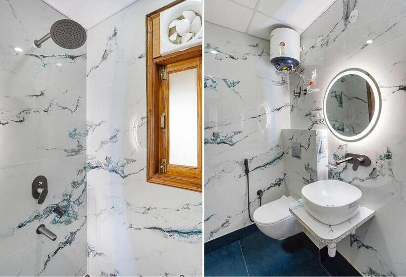 فندق Paras Tower