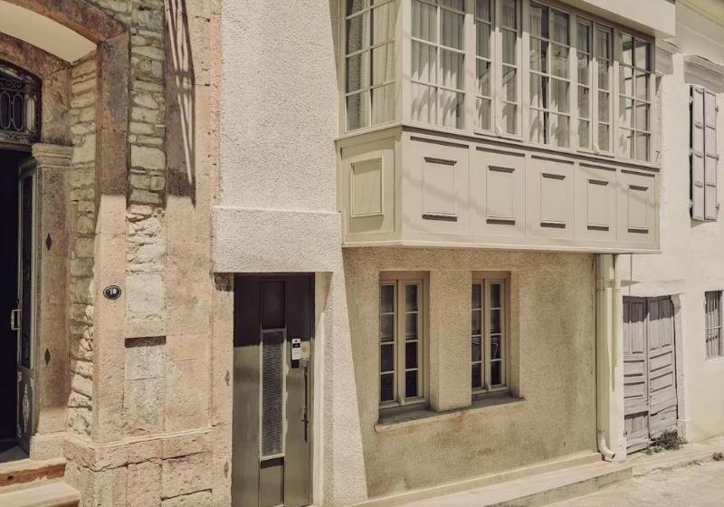 בית מלון כפרי Karargah Urla