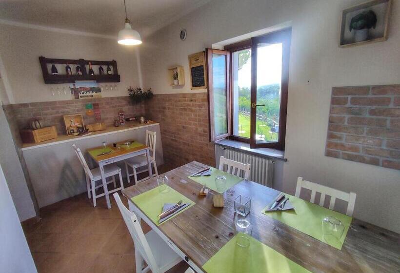 בית מלון כפרי La Tomatica In Commedia