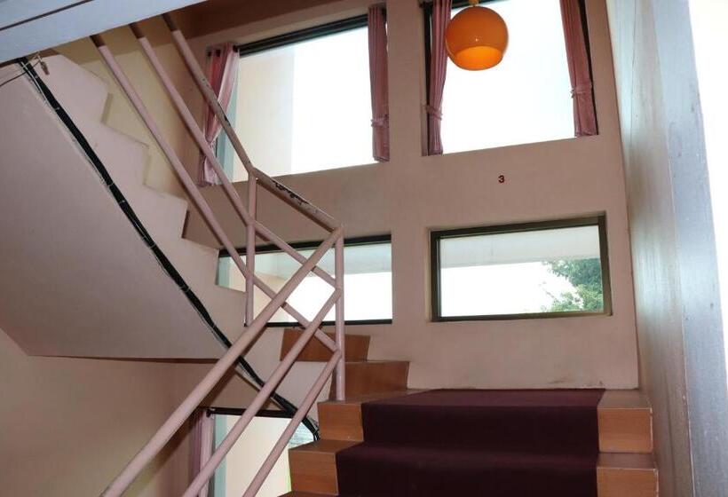 فندق Tipsiri Place