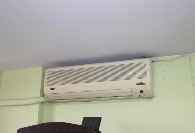 فندق Tipsiri Place