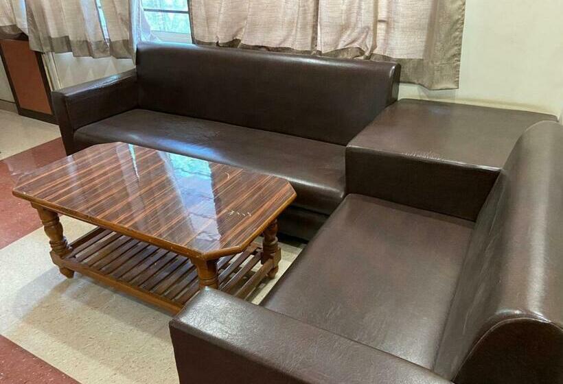 酒店 Oyo 91577 Ramkrishan Home