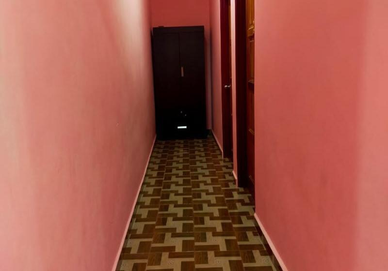 فندق Oyo Home 90577 Safi Homestay