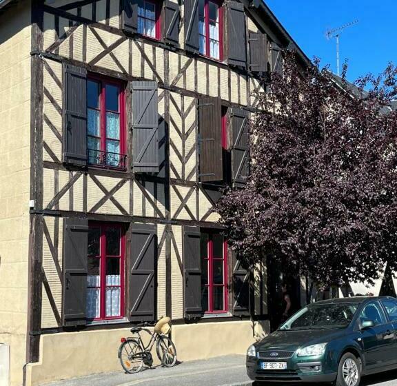 Maison De La Calonne Riverside House & Terrace