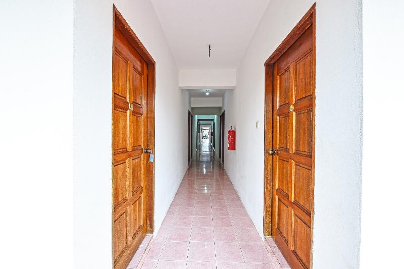 Oyo 90565 Teresek View Motel