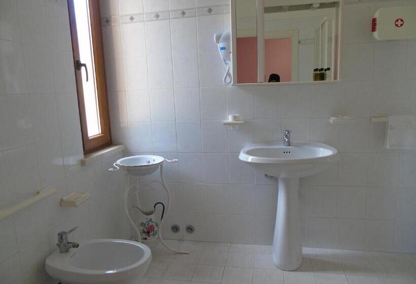 پانسیون Agriturismo Camera Rosa