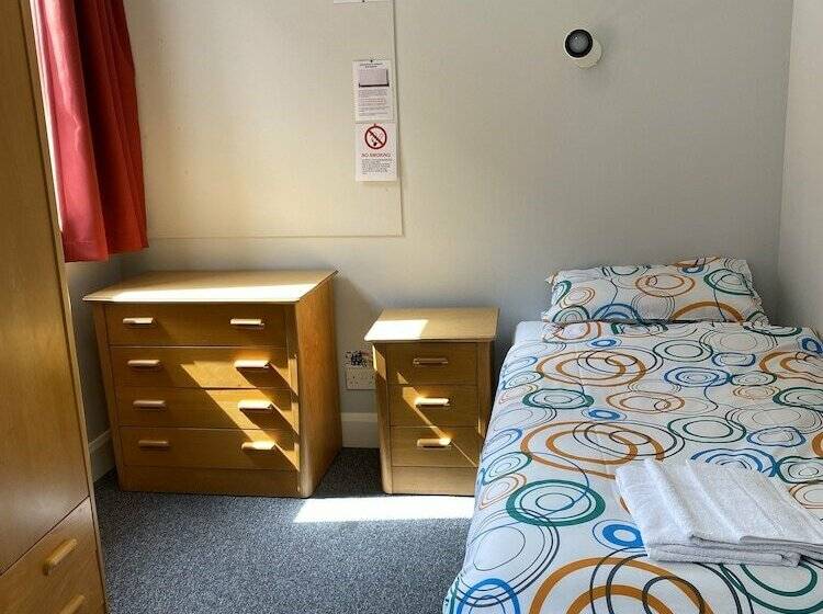 ペンション Rooms For Students Only Cricklewood Lane