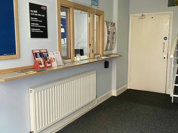 ペンション Rooms For Students Only Cricklewood Lane