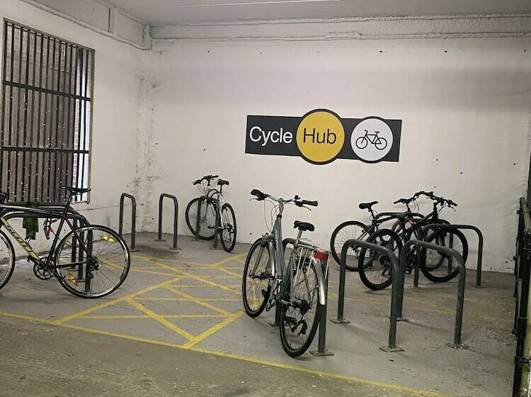 ペンション Rooms For Students Only Cricklewood Lane