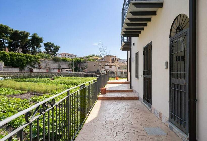 Pensió Danisinni Rooms By Wonderful Italy