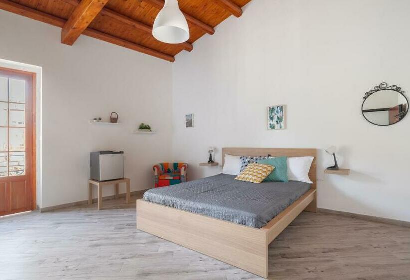 Pensió Danisinni Rooms By Wonderful Italy