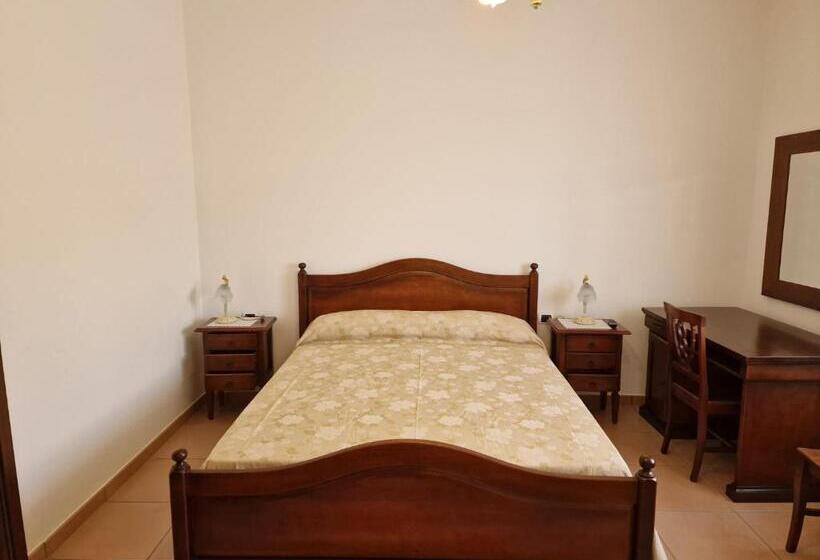 펜션 L Antica Casa Affittacamere