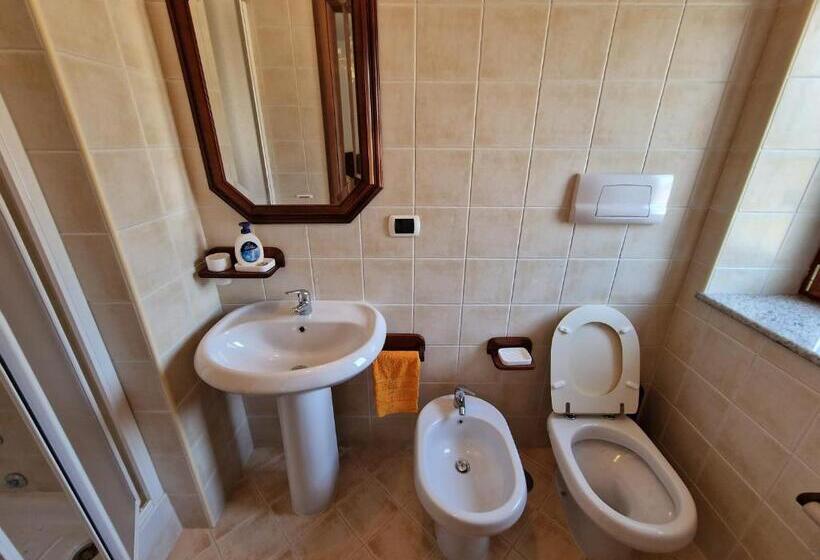 بنسيون L Antica Casa Affittacamere