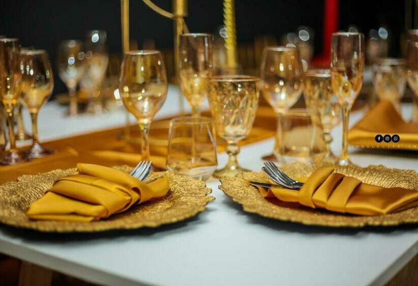 펜션 Menlyn Mews Guesthouse