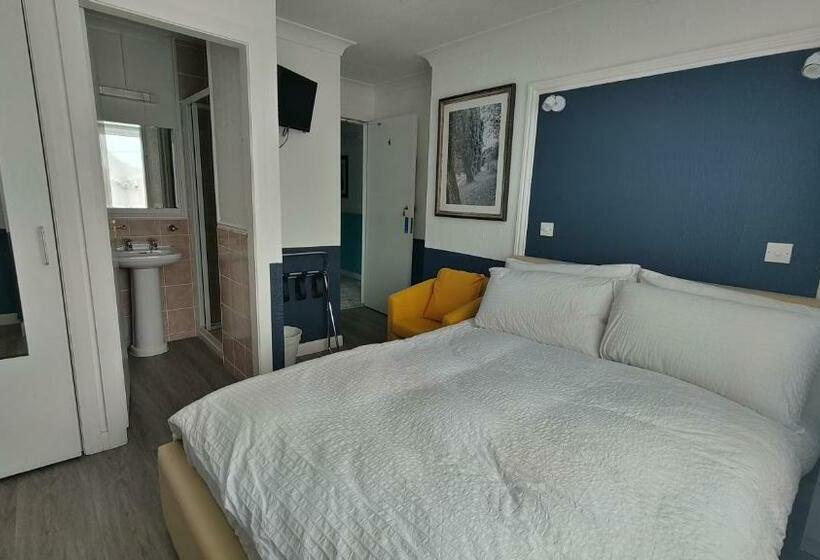 بنسيون Orient B&b