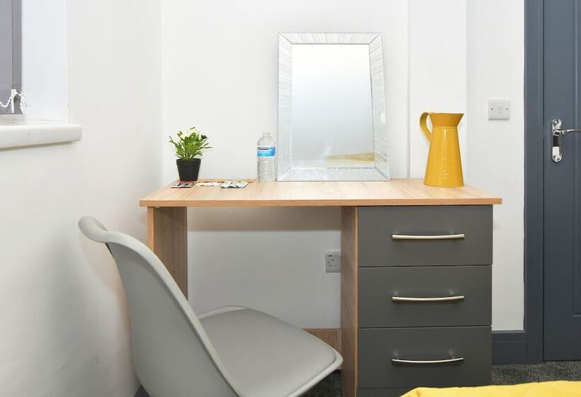 ペンション Townhouse @ Bedford Street Crewe