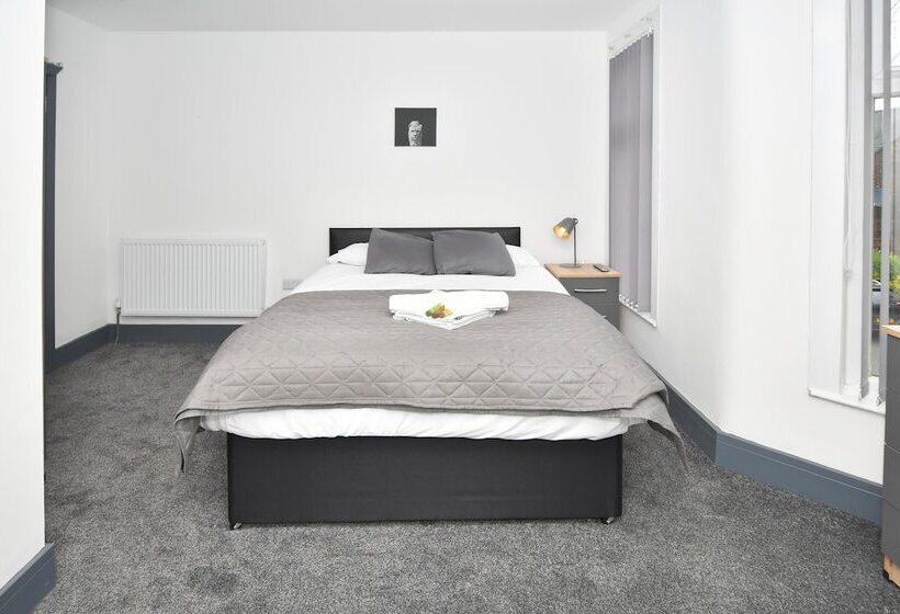 ペンション Townhouse @ Bedford Street Crewe