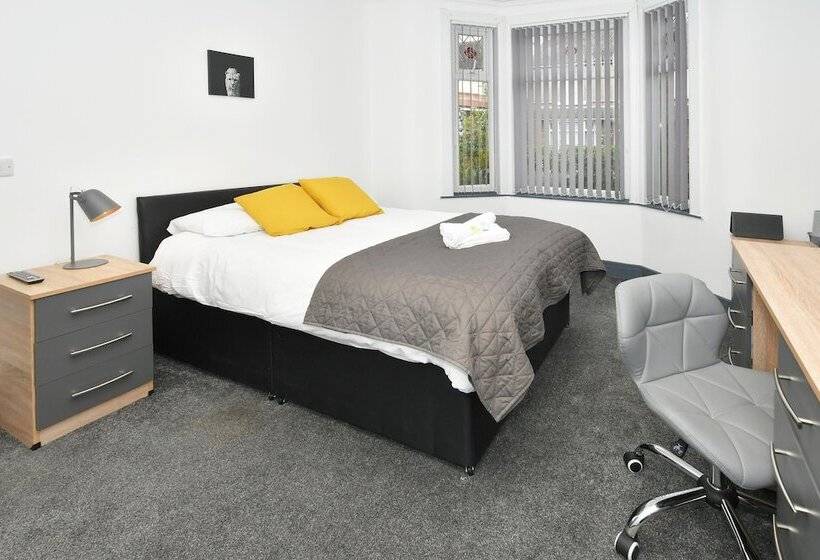 ペンション Townhouse @ Bedford Street Crewe