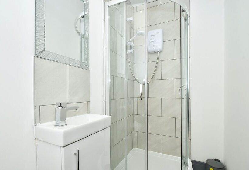 ペンション Townhouse @ Bedford Street Crewe