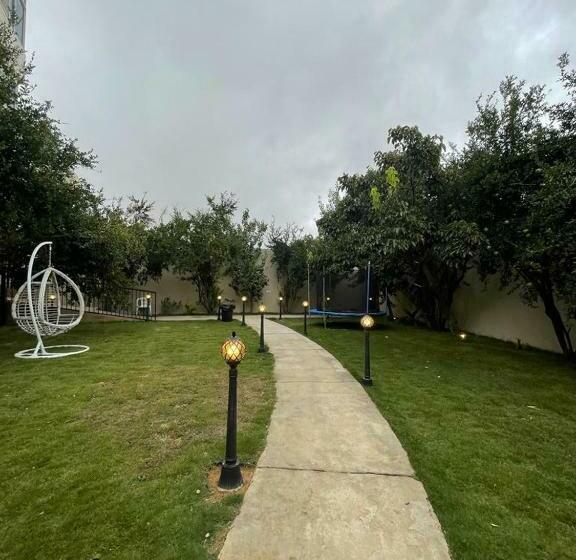 فيلا اورنيلا