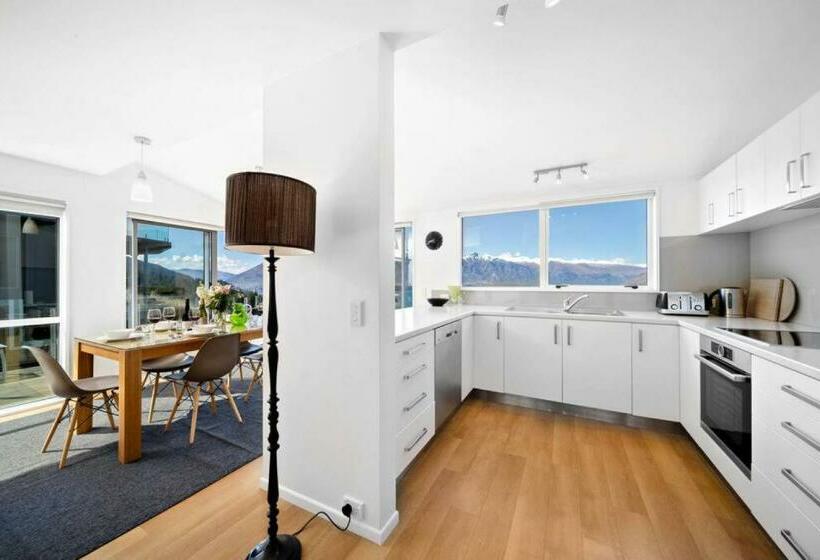 9b On Von   Breath Taking Views