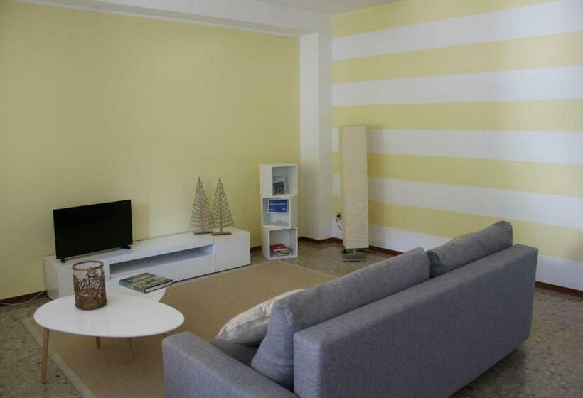 Appartamento Con Spiaggia Privata Sul Lago D Orta