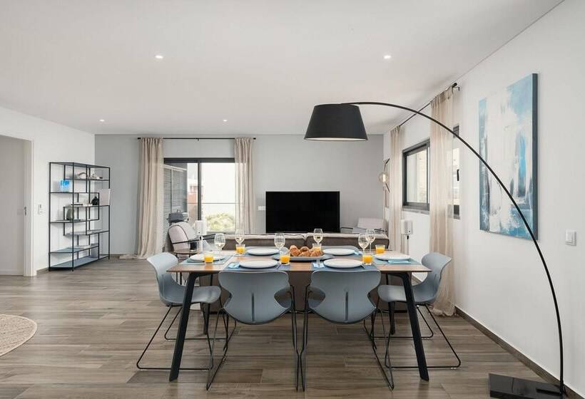 Arade Riverview   Deluxe Apartment By Ideal Homes