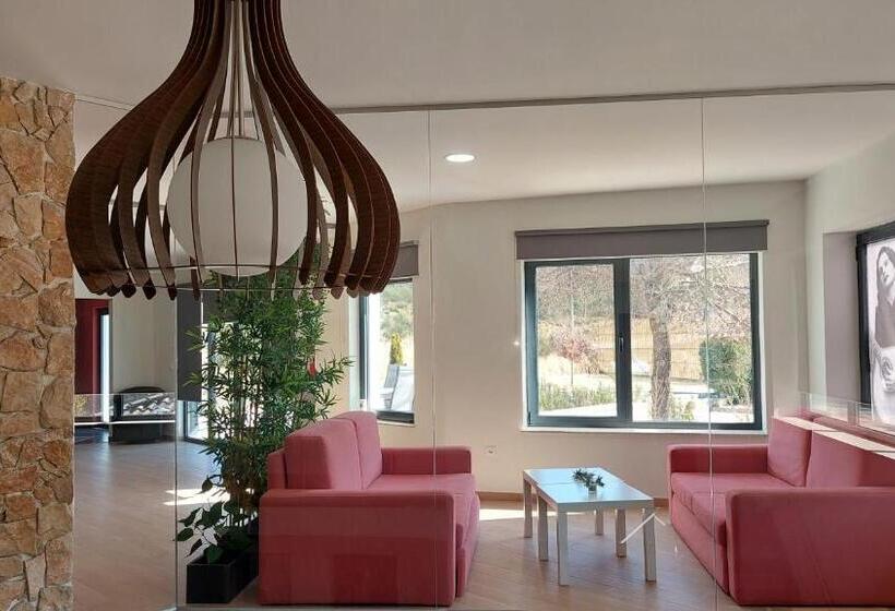 住宿加早餐  Casa Dos Remendos   Alojamento Local